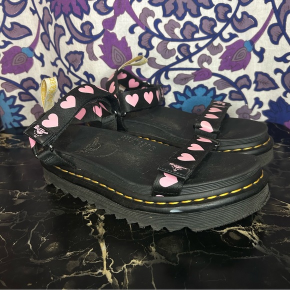 RARE Dr. Martens x Lazy Oaf Vegan Heart Sandal - Picture 4 of 8
